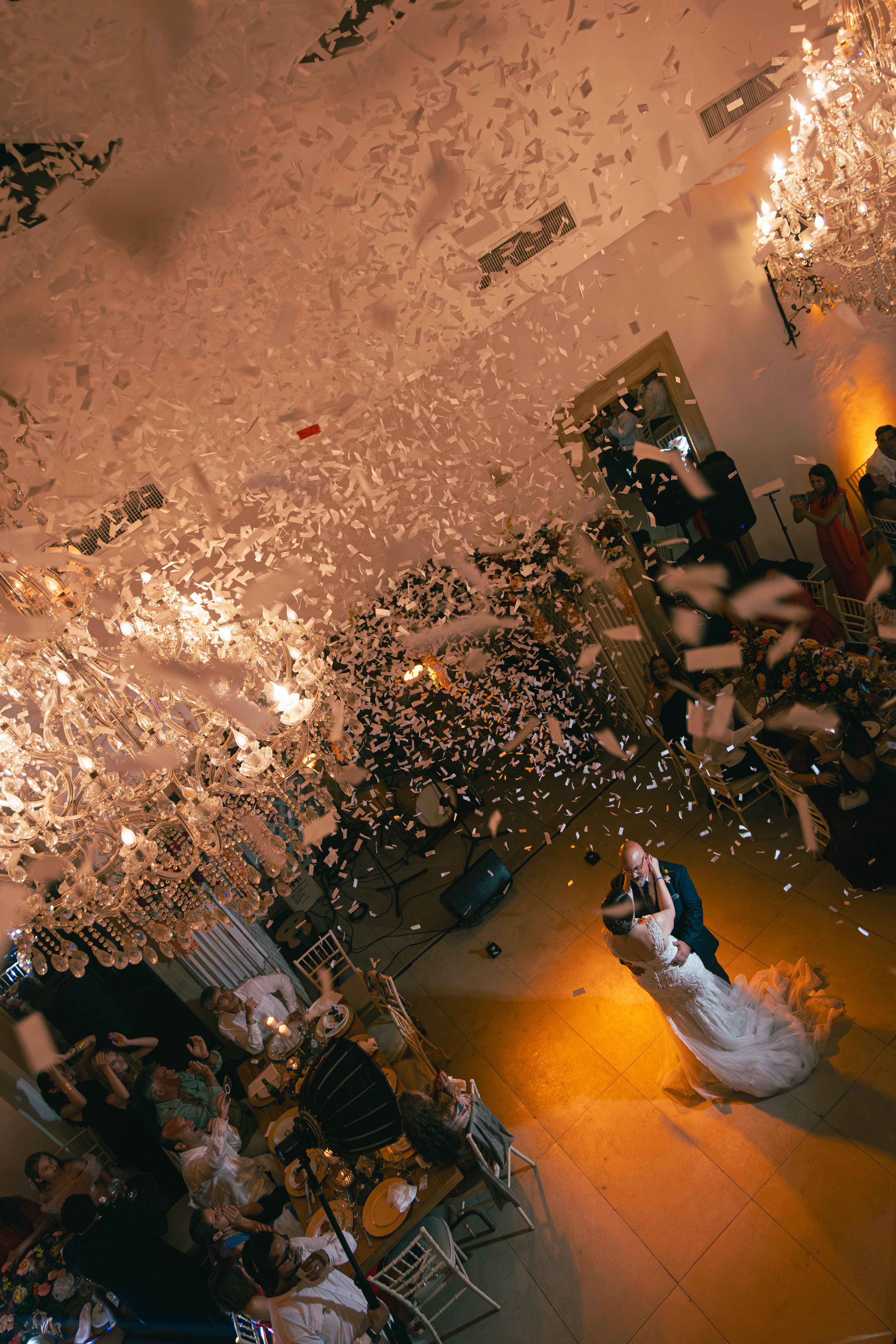 Confeti de celebración